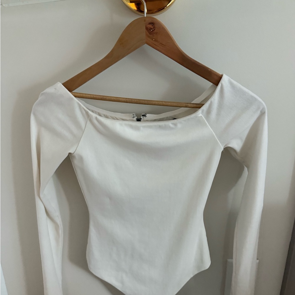 Alice + Olivia Cream Long Sleeve Bodysuit